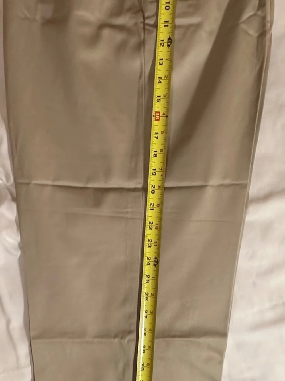 Land's End W38, beige trousers